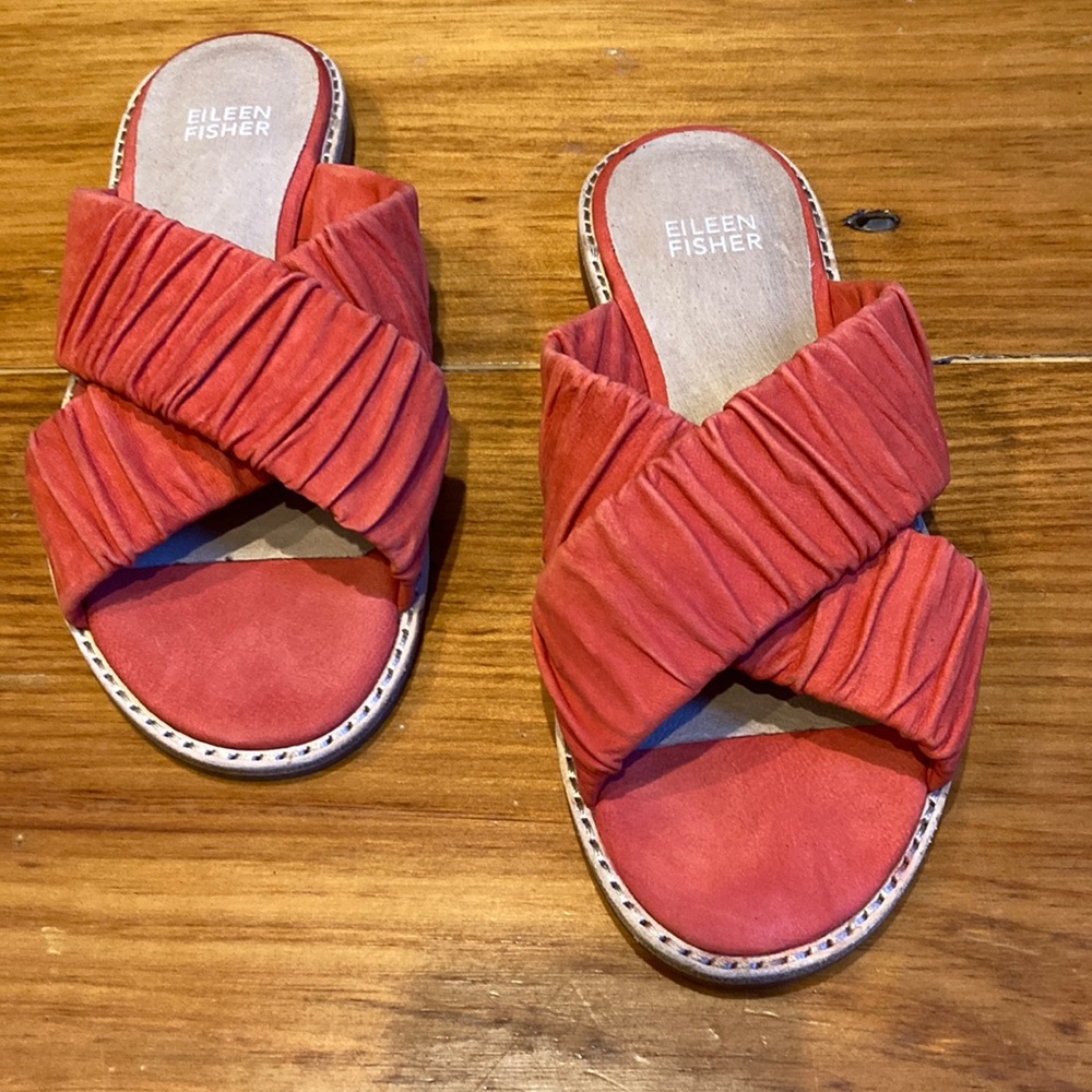 EILEEN FISHER 5 Nubuck Leather Criss Cross Tumbled Sandals